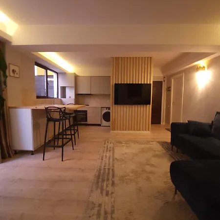 Appartement Cu Terasa