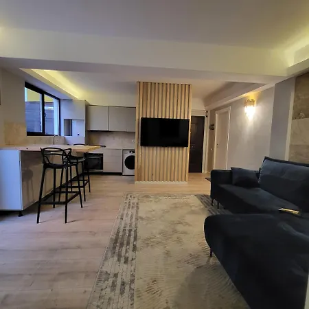 Appartement Cu Terasa *