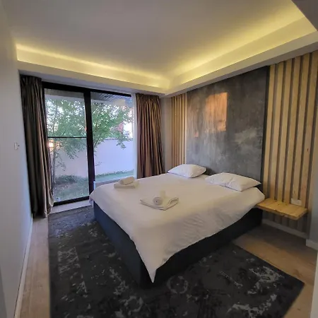 Cu Terasa * Bucharest